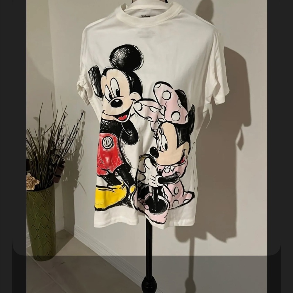NWT small Disney Mickey t shirt stretchy 738